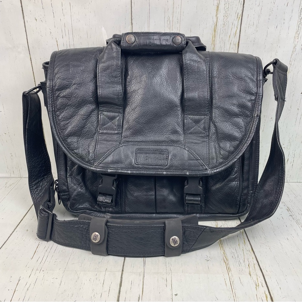 Tenba Leather Expandable Messenger Bag‎